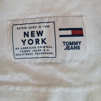 VINTAGE TOMMY JEANS HILFIGER COLLEGIATE ACRE LOGO TEE